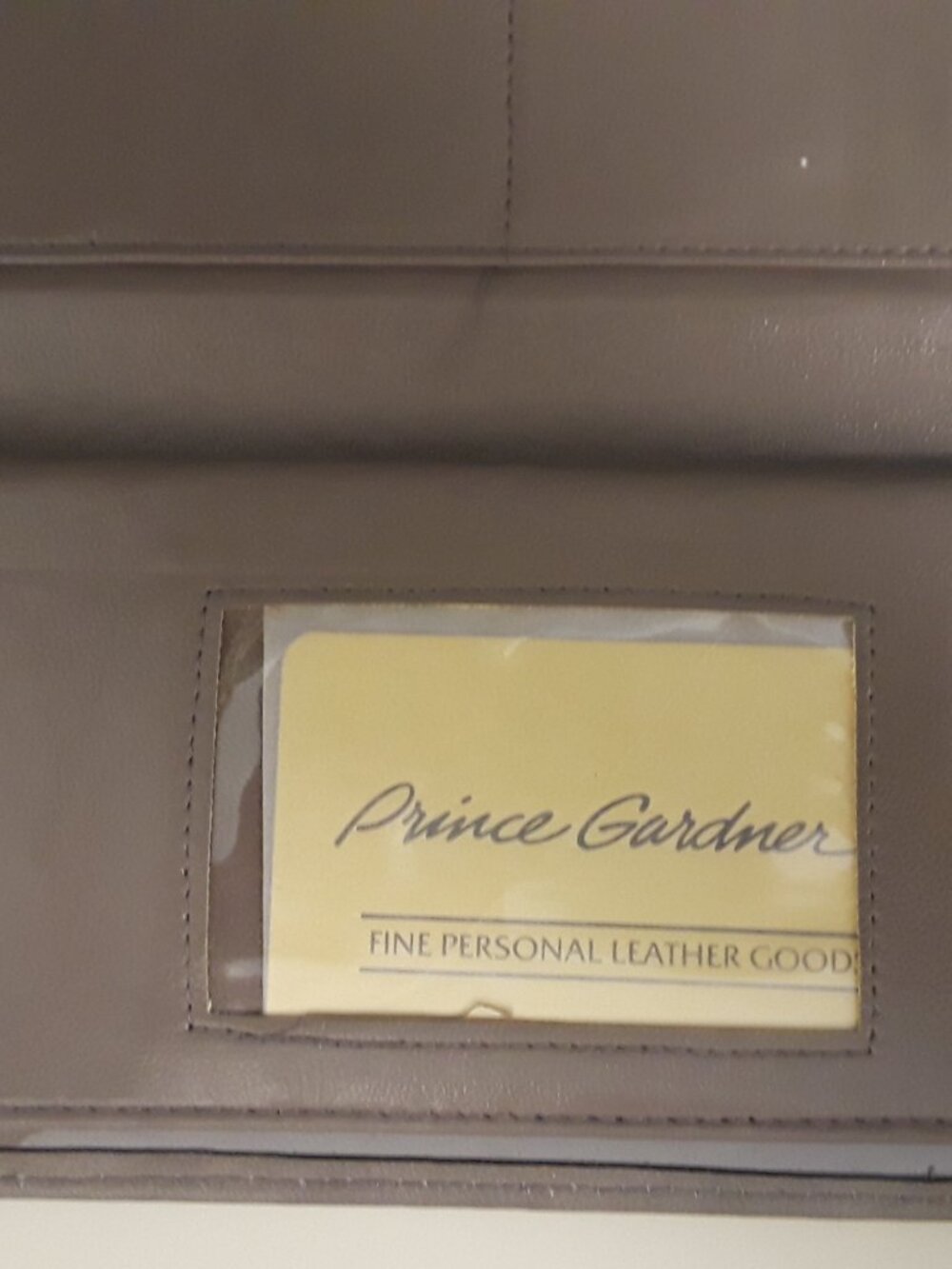 Prince Gardner Leather Checkbook Wallet with snap closure, zipper coin closure - Picture 7 of 11